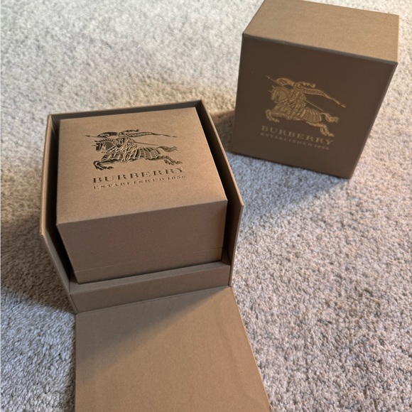 Sold - Picture 2 of 8